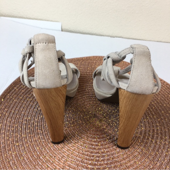 BCBGMaxAzria Runway Soft Off White Sunrise Suede Leather Sandals Size US 8.5 - Picture 6 of 11